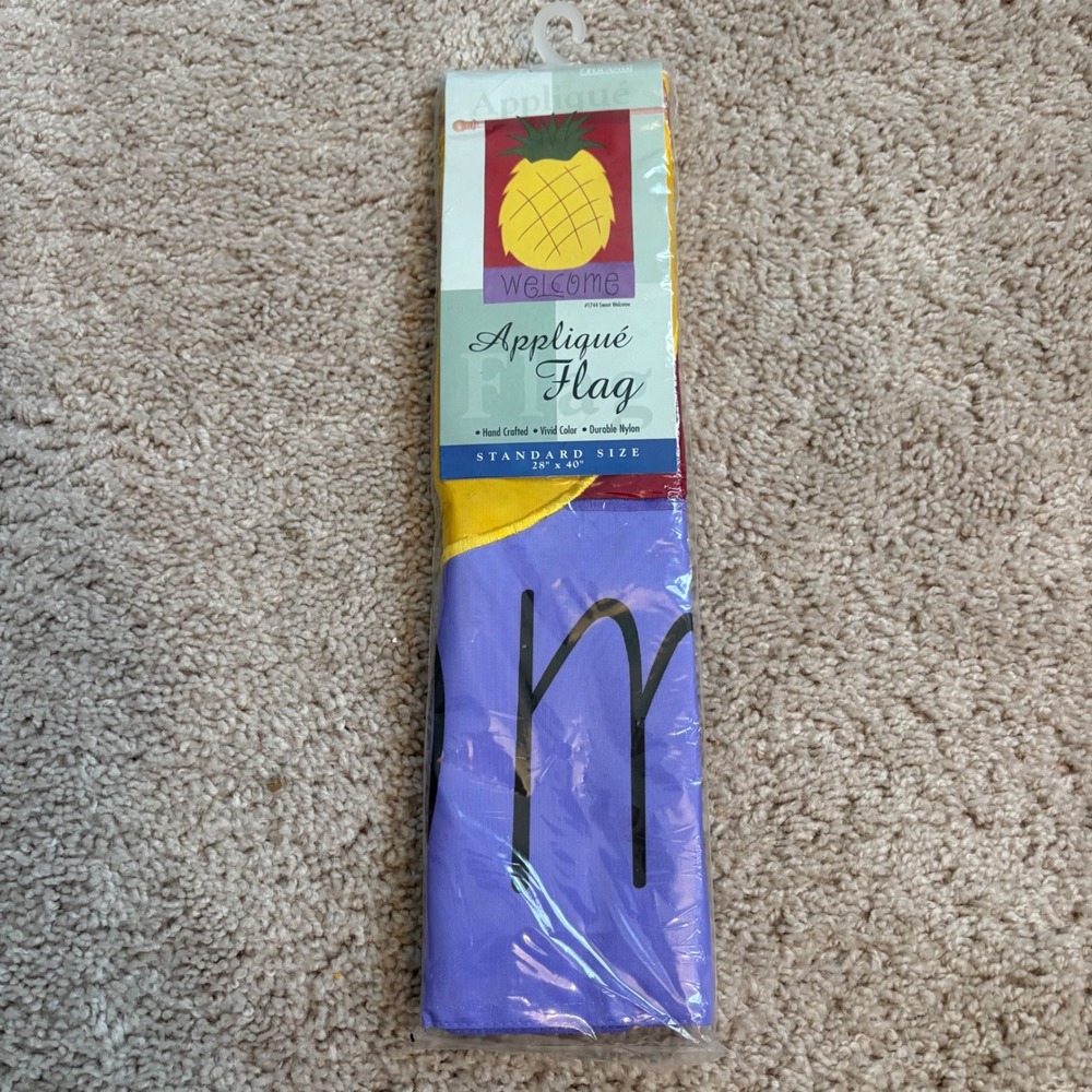 New in Package Toland Appliqué‎ Welcome Pineapple House Flag 28 x 40 Nylon